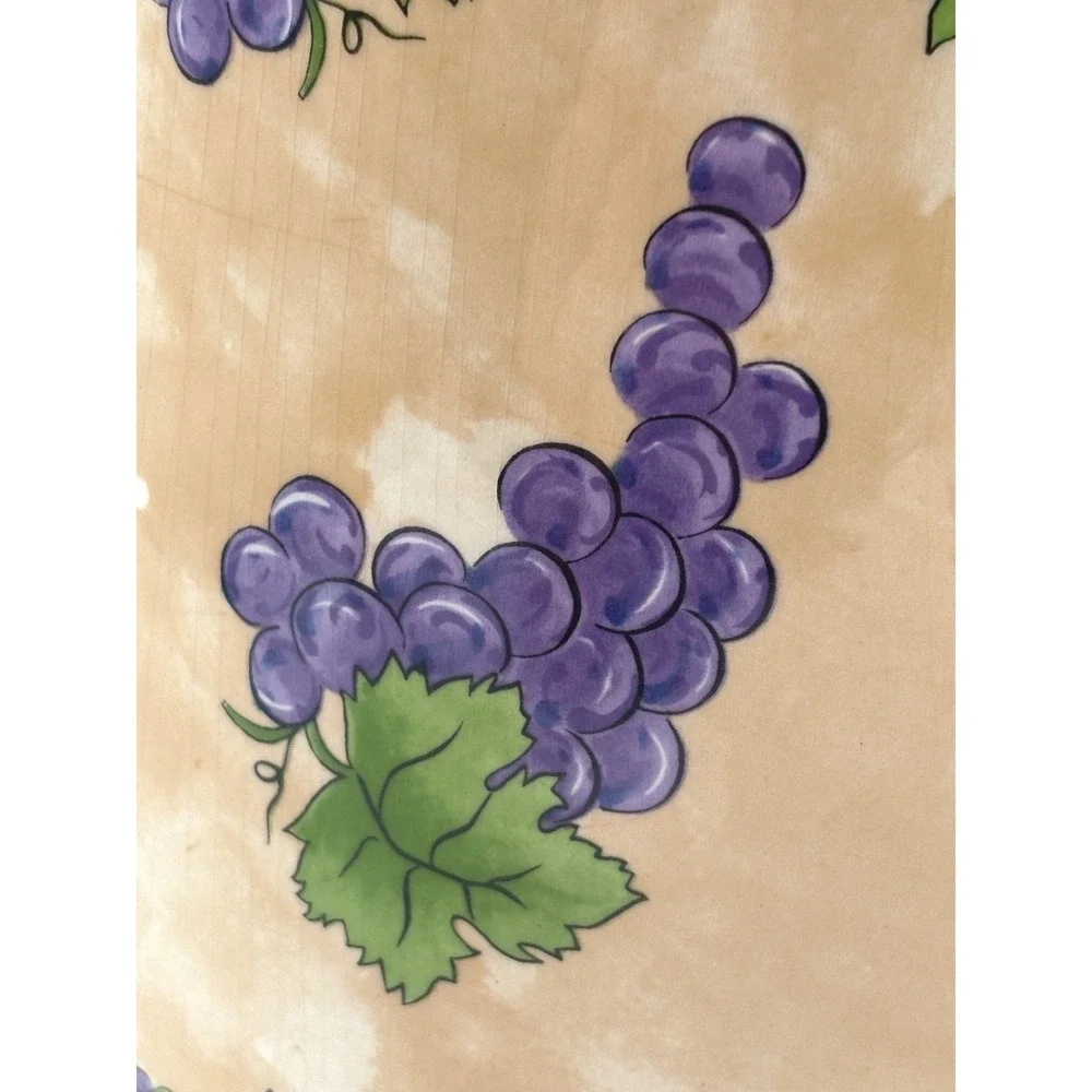 Bois d'Arc Essex Collection Ceramic Grape Vase Portugal Heather Outlaw Kumpis